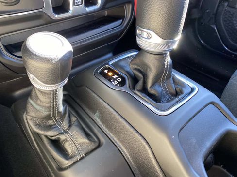 New 2026 Jeep Gladiator Sport image 11