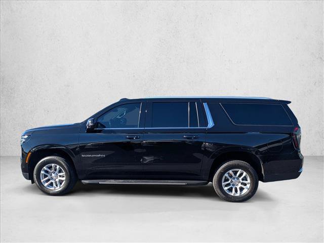 Used 2025 Chevrolet Suburban LT w/ Comfort Package RWD image 8