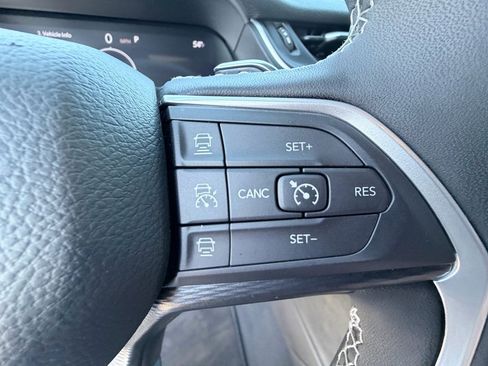 Used 2025 Jeep Grand Cherokee L Laredo w/ Luxury Tech Group I image 15