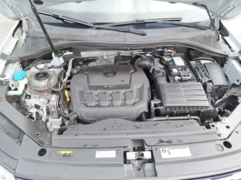 Used 2018 Volkswagen Tiguan SE FWD image 27