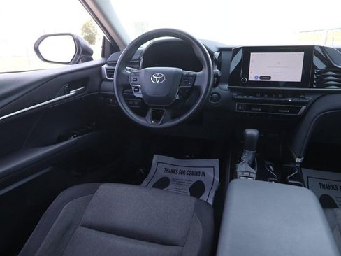 Used 2025 Toyota Camry LE image 22