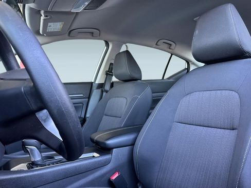 Used 2025 Nissan Altima 2.5 SV image 24