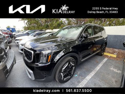 Used 2025 Kia Telluride EX w/ EX Captain's Chair Package image 9