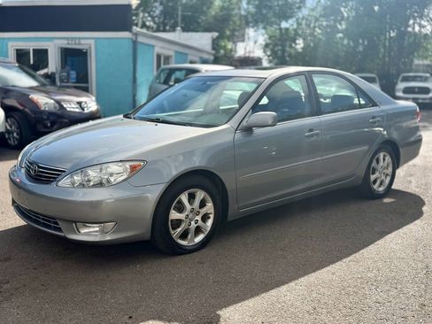Used 2006 Toyota Camry XLE FWD image 4
