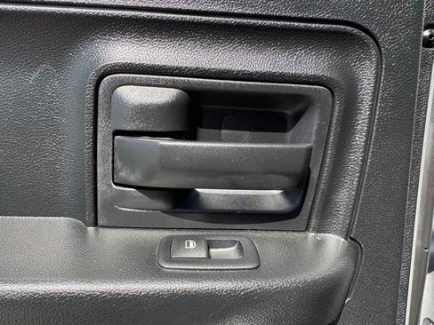 Used 2017 RAM 1500 Express AWD/4WD image 42