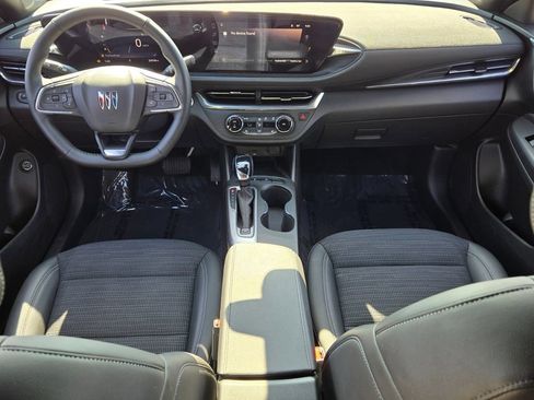 Used 2025 Buick Envista Preferred w/ Convenience I Package FWD image 13