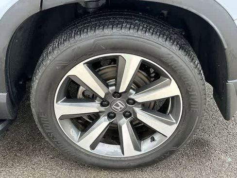 Used 2023 Honda Pilot Elite image 5