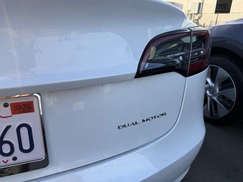 Used 2022 Tesla Model 3 Long Range AWD/4WD image 8