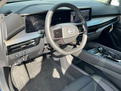 New 2025 Nissan Murano SL image 16