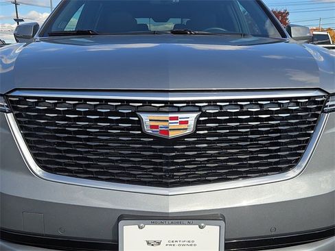 Used 2025 Cadillac XT6 Premium Luxury image 9
