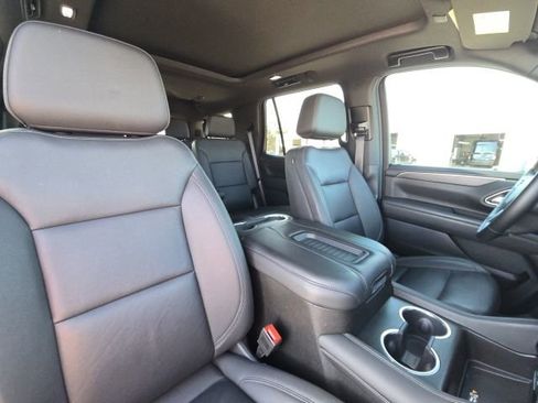 Used 2023 Chevrolet Tahoe Z71 w/ Luxury Package image 22