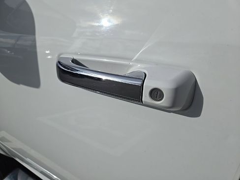 Used 2018 RAM 2500 Big Horn w/ Harvest Edition image 12