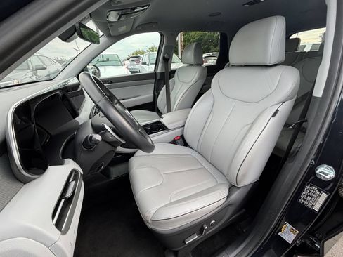 Used 2025 Hyundai Palisade SEL FWD image 35