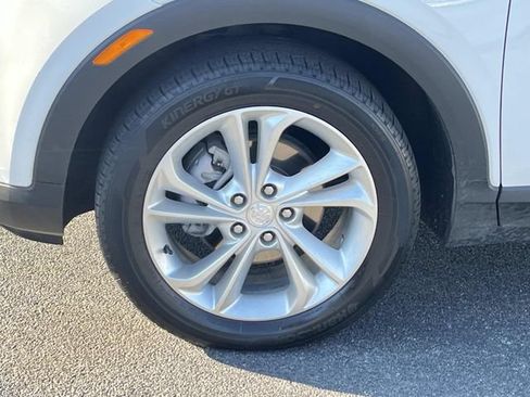 Used 2023 Buick Encore GX Preferred w/ Cold Weather Comfort Package FWD image 11