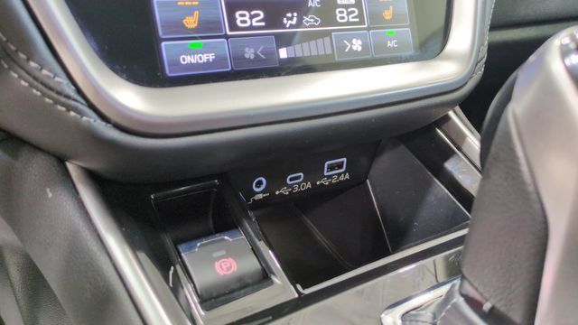 Used 2024 Subaru Outback Premium AWD/4WD image 28