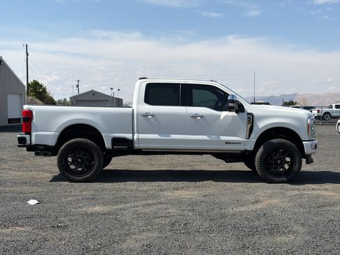 Used 2023 Ford F350 Platinum w/ FX4 Off-Road Package AWD/4WD image 13