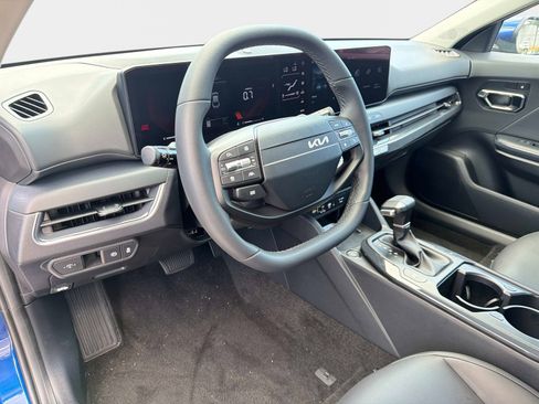 New 2026 Kia K4 EX image 18