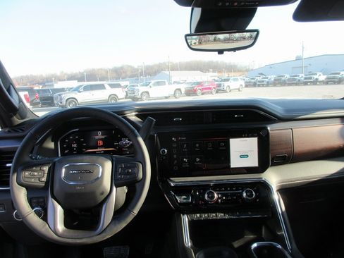 New 2026 GMC Sierra 2500 Denali Ultimate image 17