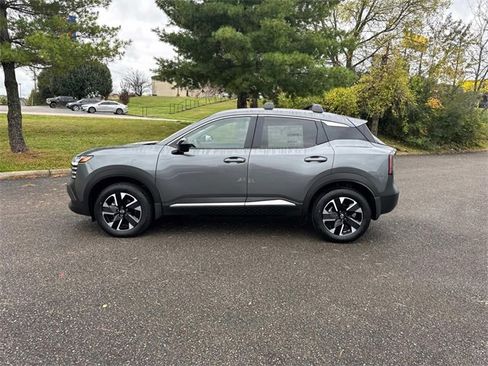 New 2026 Nissan Kicks SV w/ SV Premium Package image 7