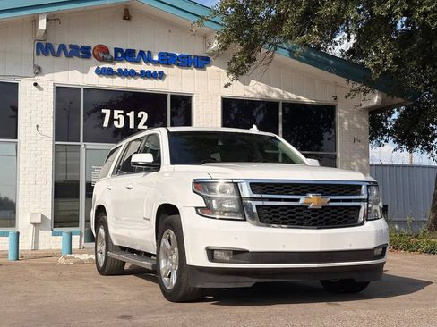 Used 2018 Chevrolet Tahoe LT w/ Luxury Package RWD image 1