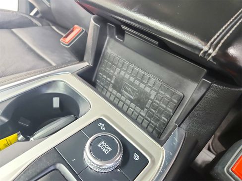 Used 2023 Ford Explorer Limited image 31