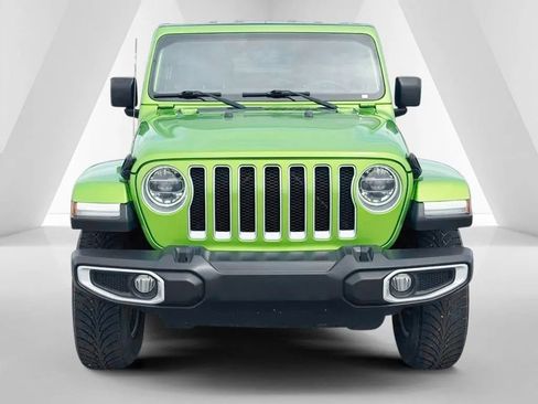 Used 2019 Jeep Wrangler Unlimited Sahara w/ Dual Top Group AWD/4WD image 2