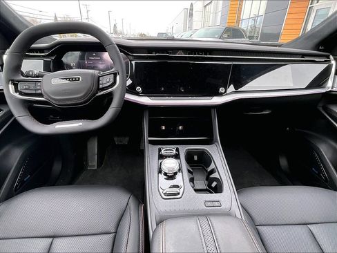 New 2025 Jeep Wagoneer S Launch Edition image 12