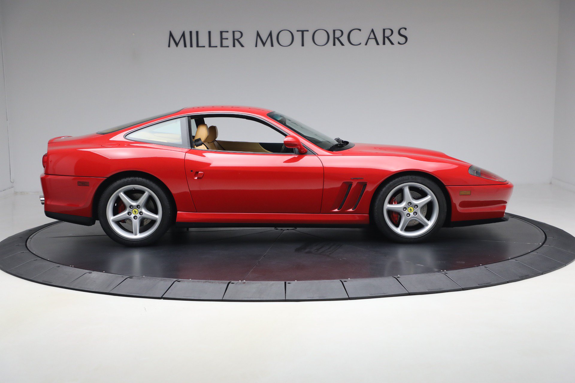 Used 2000 Ferrari 550 Maranello Coupe RWD image 9