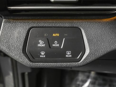 Used 2021 Volkswagen ID.4 Pro S image 28