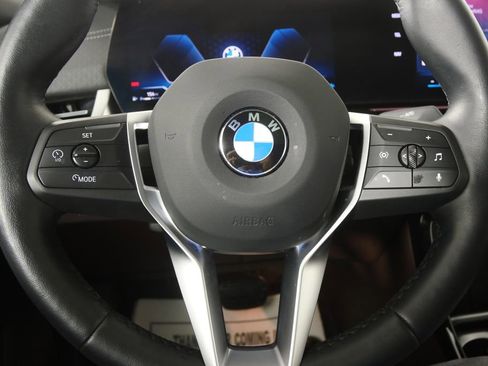 Certified 2025 BMW X2 xDrive28i AWD/4WD image 17
