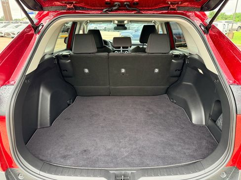 Used 2022 Toyota RAV4 LE FWD image 27
