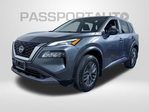 Used 2023 Nissan Rogue S image 2