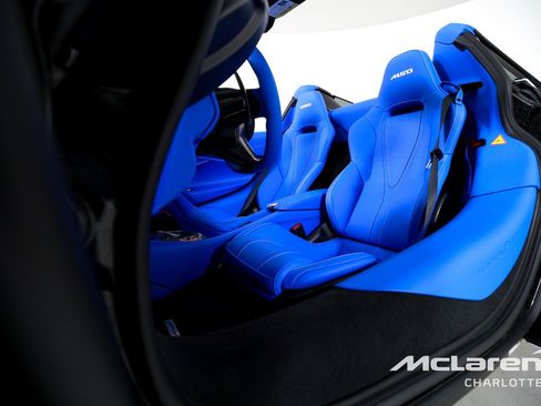 New 2026 McLaren 750S Spider RWD image 13