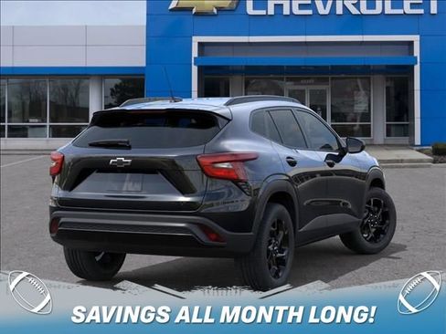 New 2026 Chevrolet Trax LT w/ Driver Confidence Package FWD image 4