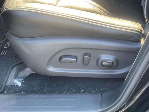 Used 2019 INFINITI QX60 Luxe w/ Essential Package image 18