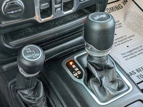 Used 2021 Jeep Wrangler Unlimited Sport image 12