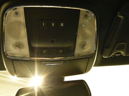 Used 2019 Chrysler 300 S w/ S Model Appearance Package RWD image 33