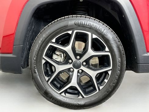 Used 2025 Jeep Compass Limited AWD/4WD image 11