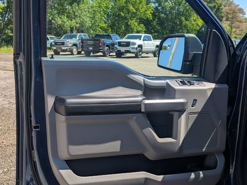 Used 2020 Ford F150 XLT w/ Equipment Group 302A Luxury AWD/4WD image 5