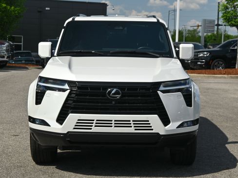 Used 2024 Lexus GX 550 w/ Cold Area Package image 3