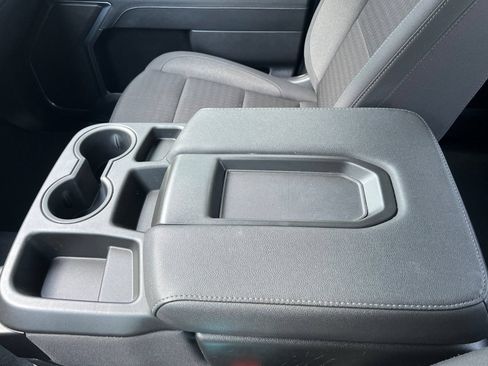 Used 2025 Chevrolet Silverado 1500 LT AWD/4WD image 31