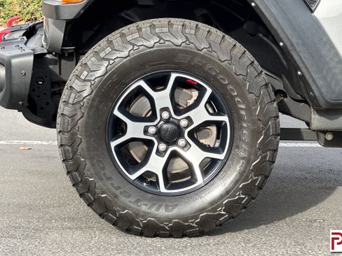 Used 2021 Jeep Wrangler Unlimited Rubicon image 35