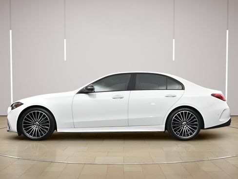 Used 2024 Mercedes-Benz C 300 Sedan image 29