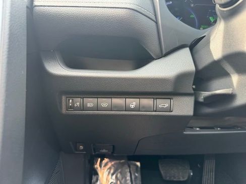 Certified 2025 Toyota RAV4 XLE w/ Convenience Package image 31