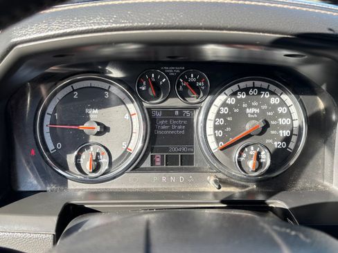 Used 2012 RAM 3500 Laramie w/ Cold Weather Group AWD/4WD image 14