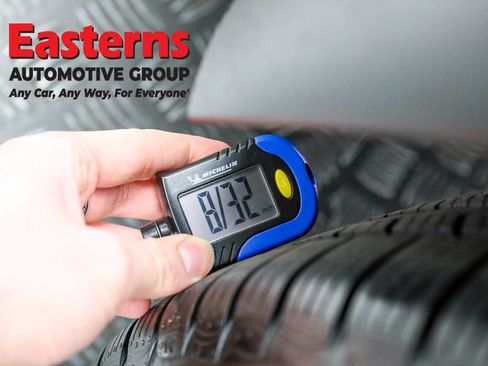 Used 2023 Nissan Murano SV image 25