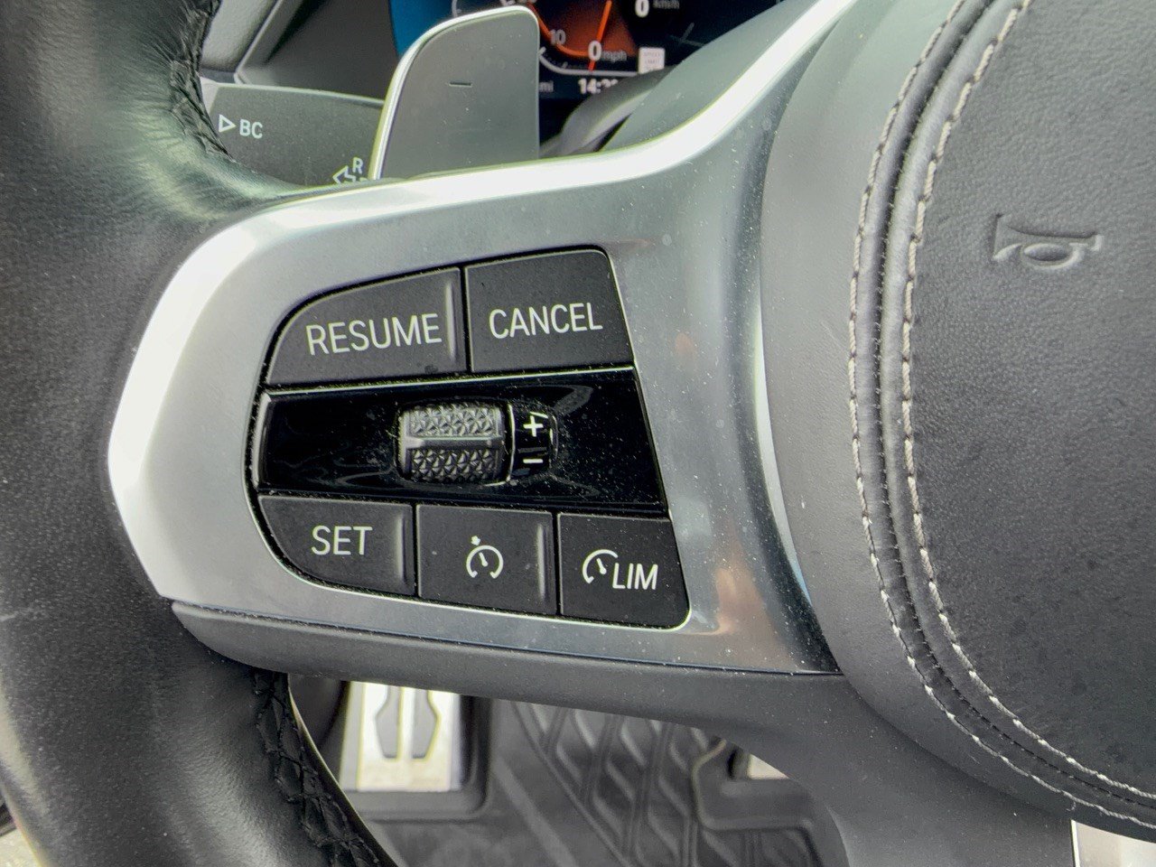 Used 2023 BMW X5 sDrive40i w/ M Sport Package RWD image 18