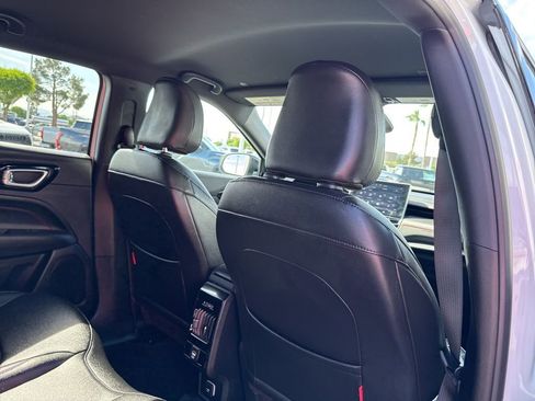 Used 2025 Jeep Compass Trailhawk w/ Trailer Tow Group image 23