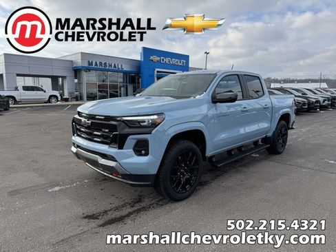 Used 2025 Chevrolet Colorado Z71 w/ Technology Package image 1