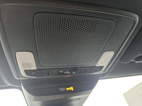 Used 2024 Honda HR-V Sport image 34